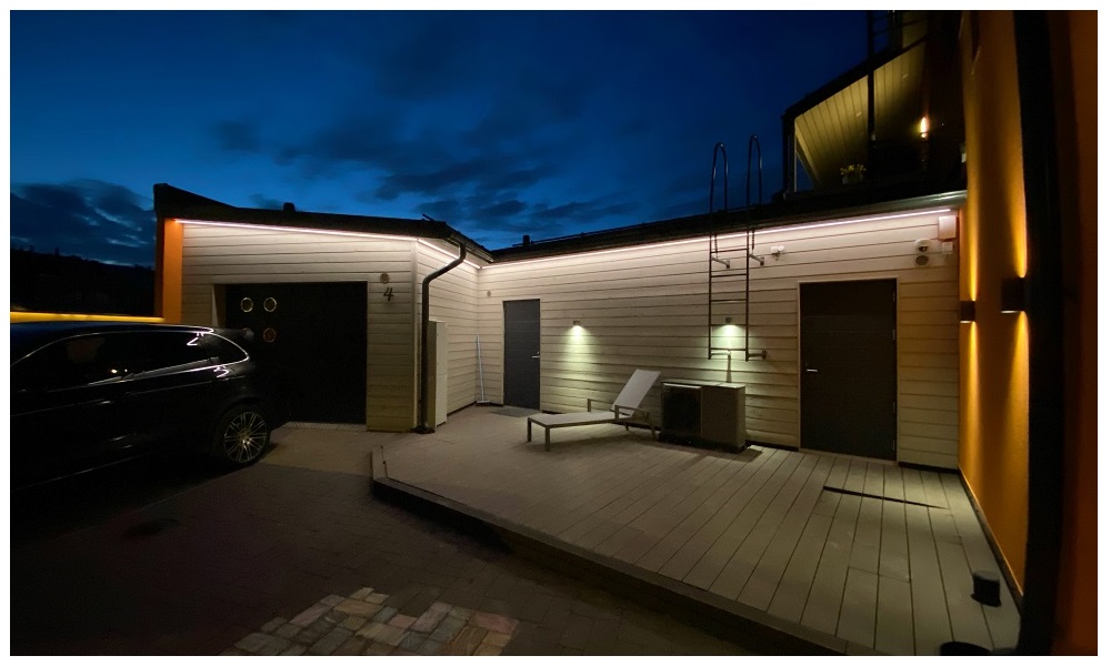 Led ribbon in outdoor space- eaves