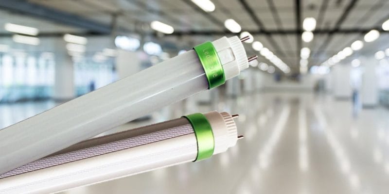 Led fluorescent bulbs to replace old fluorescent bulbs in homes and businesses Led fluorescent bulbs to replace old fluorescent bulbs in homes and businesses