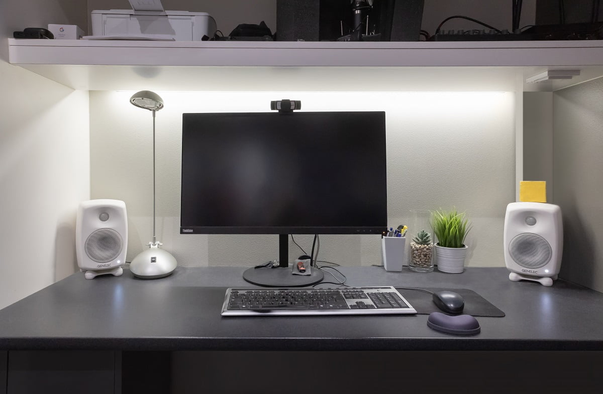 workstation led strip lighting. LedStore reference site